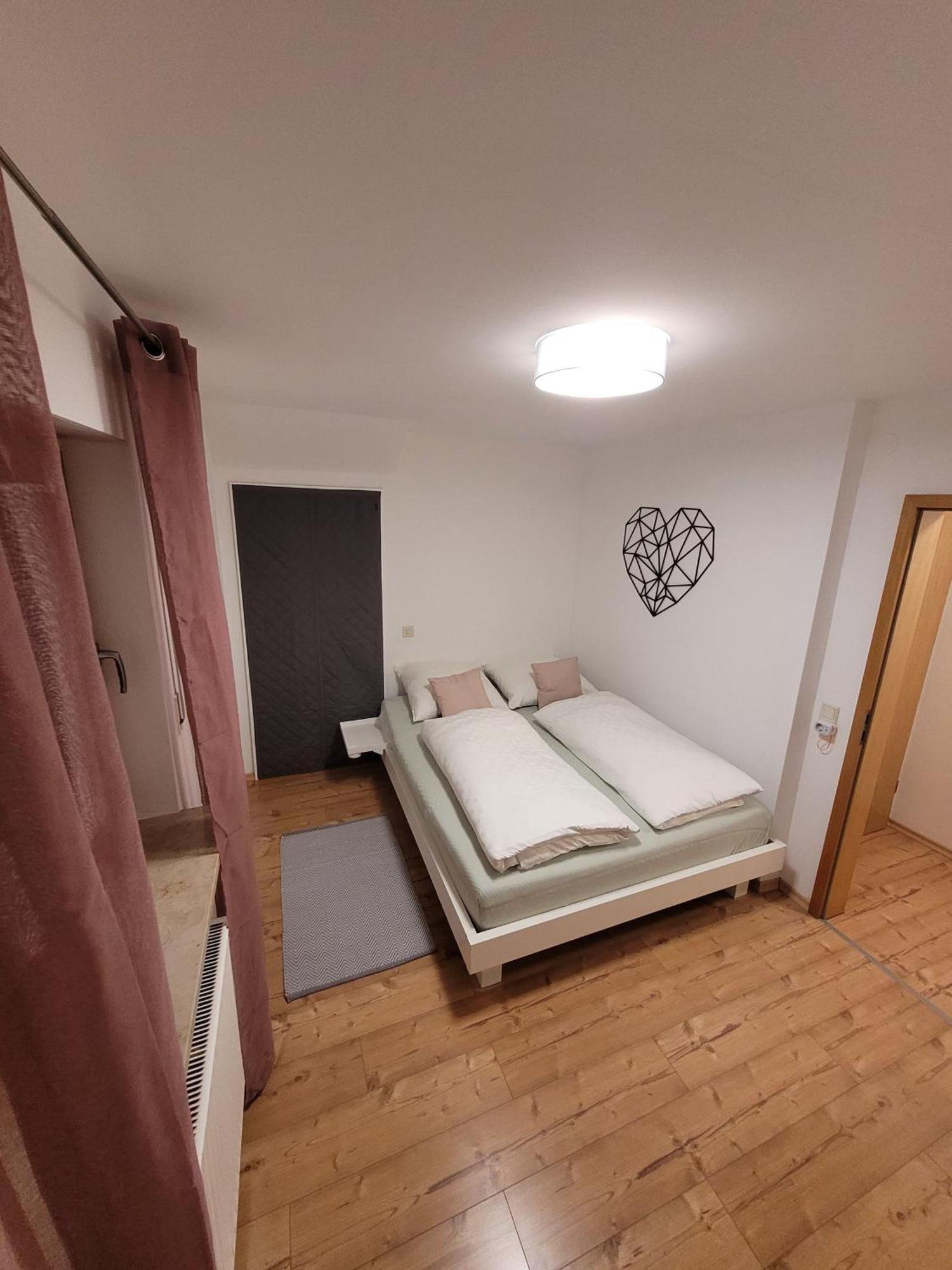 Fewo - Klein Aber Fein, 1-3 Personen, Souterrain Rödental Extérieur photo